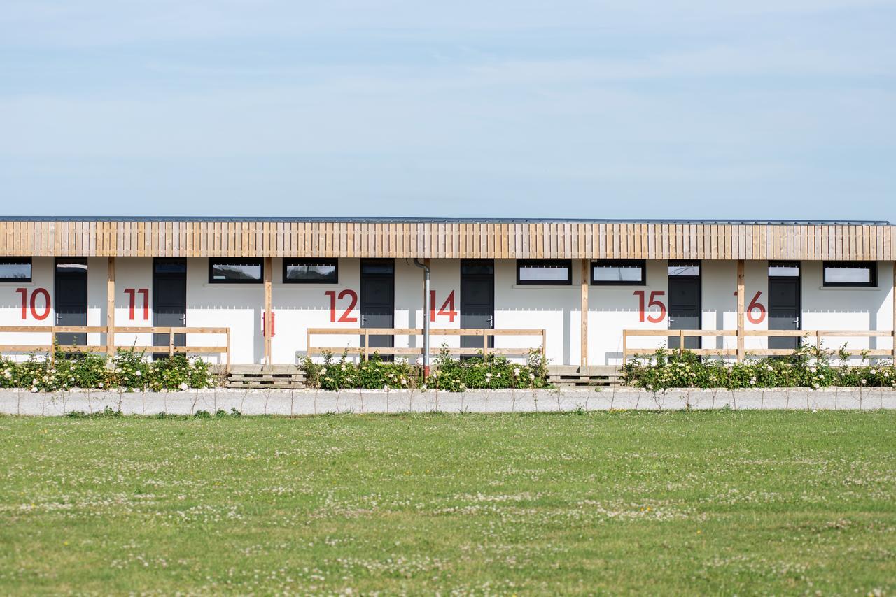 Logis Hotel & Restaurant De L'Aerodrome De La Baie De Somme Buigny-Saint-Maclou Екстер'єр фото