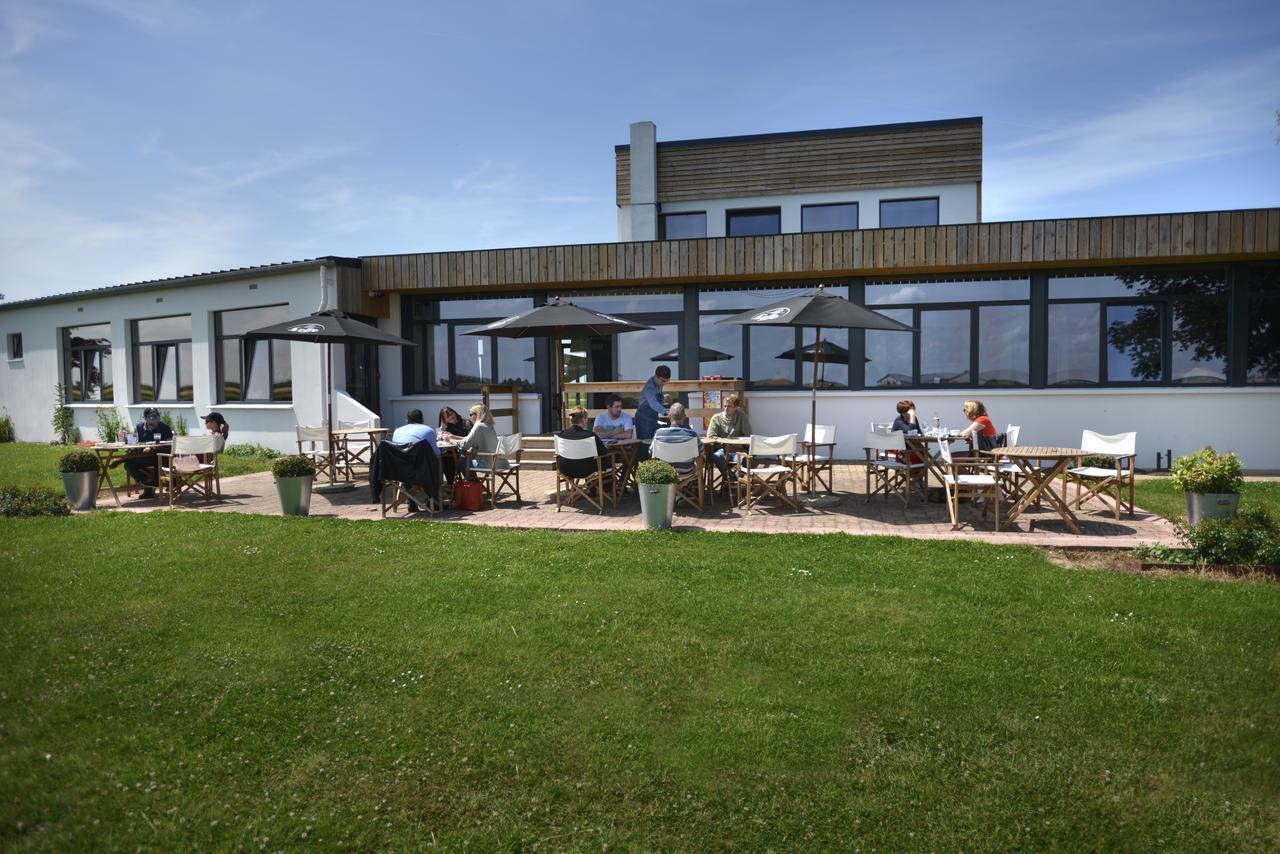Logis Hotel & Restaurant De L'Aerodrome De La Baie De Somme Buigny-Saint-Maclou Екстер'єр фото